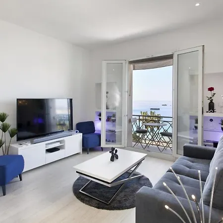 Superbe 2 Pieces, Palais Miramar * Cannes